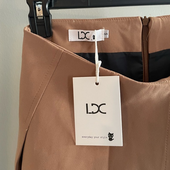 Yesstyle A Line Mini Skirt - Picture 6 of 7